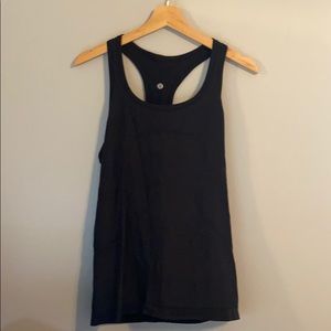 Swiftly Tech Razorback-Lululemon